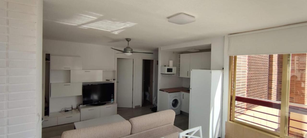 Precioso Apartamento Con Piscina Y Vistas Al Mar Mediterraneo. Бенідорм Екстер'єр фото
